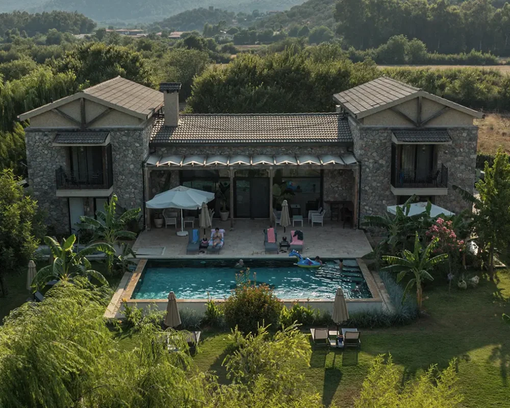 th_gallery_front_view